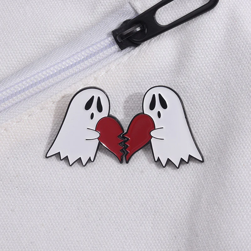 Creative Halloween Couple Breastpin Metal Emblem Ghost Love New Neckpin - Image 5