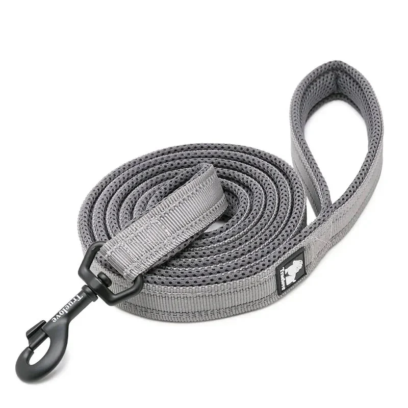 Soft Pet Leash with Reflective Nylon Mesh Padding - Image 12
